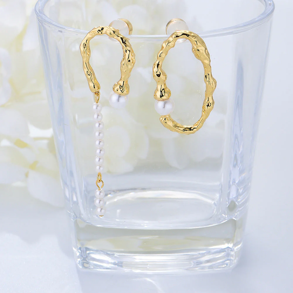 Geometric Asymmetric Pearl Earrings
