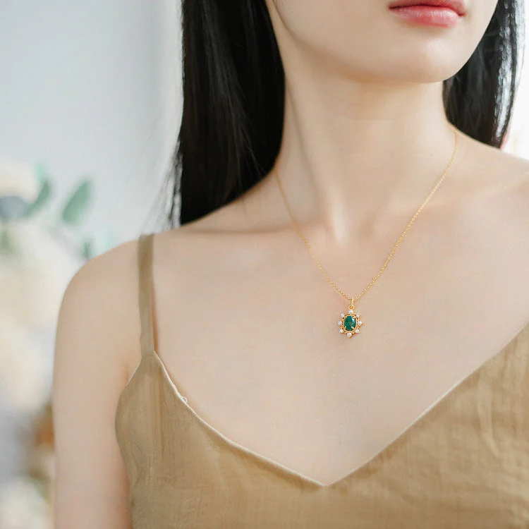 Deep Green Agate Pearl Pendant