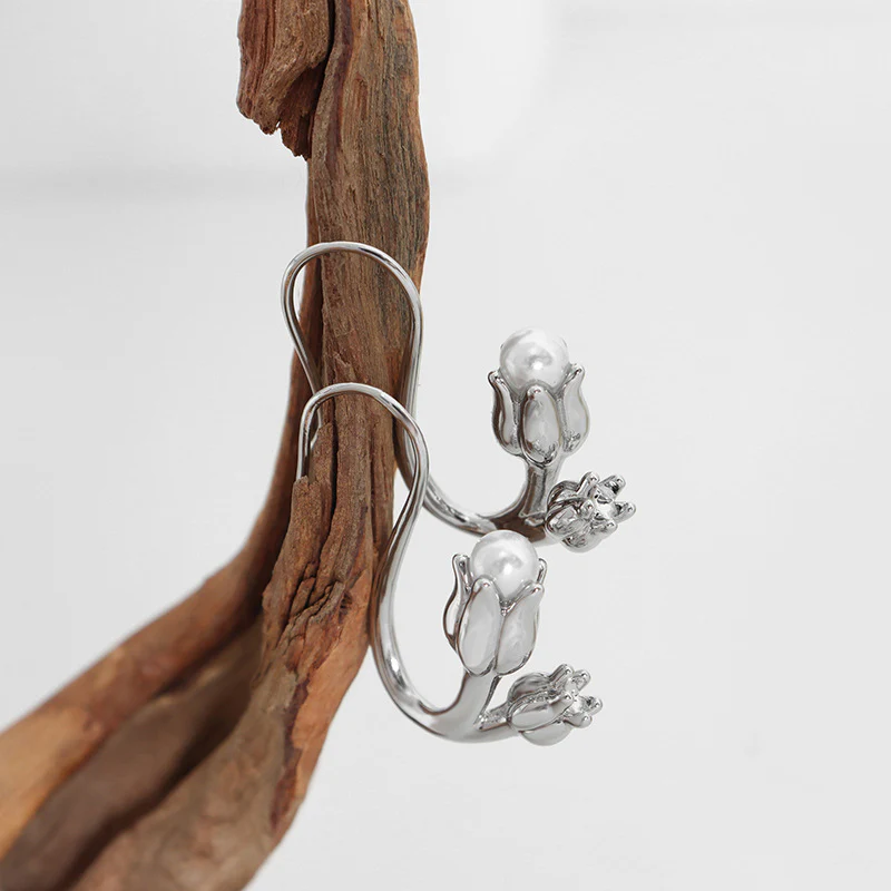 Tulip Floral Flower Pearl Earring