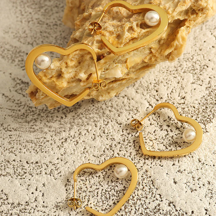 Chic Love Heart With Pearl Earrings