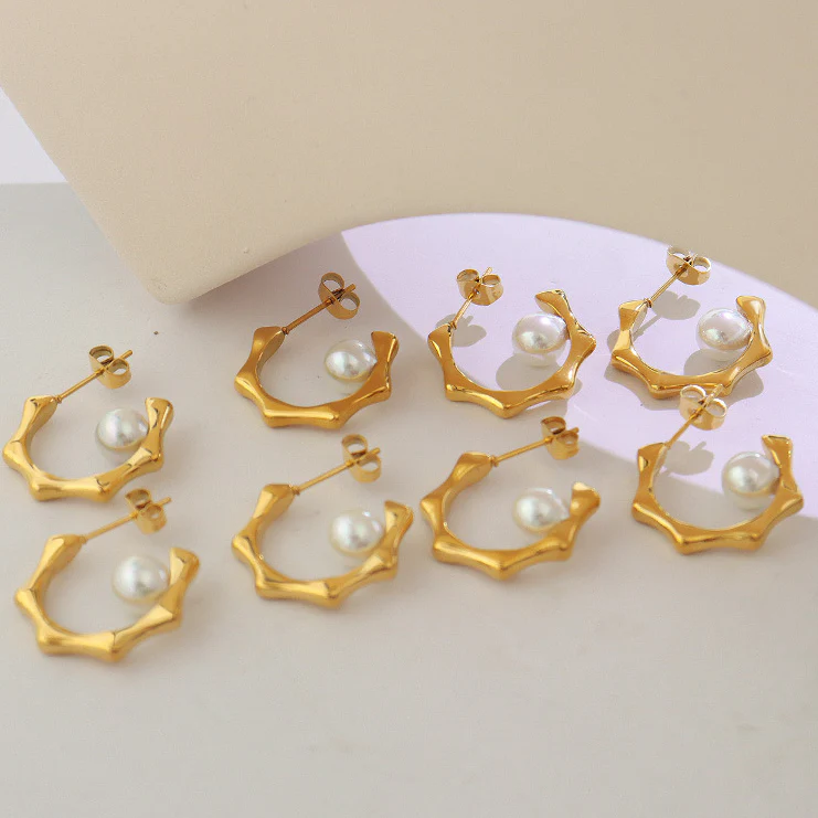 Bamboo Knot C Shape Pearl Earrings