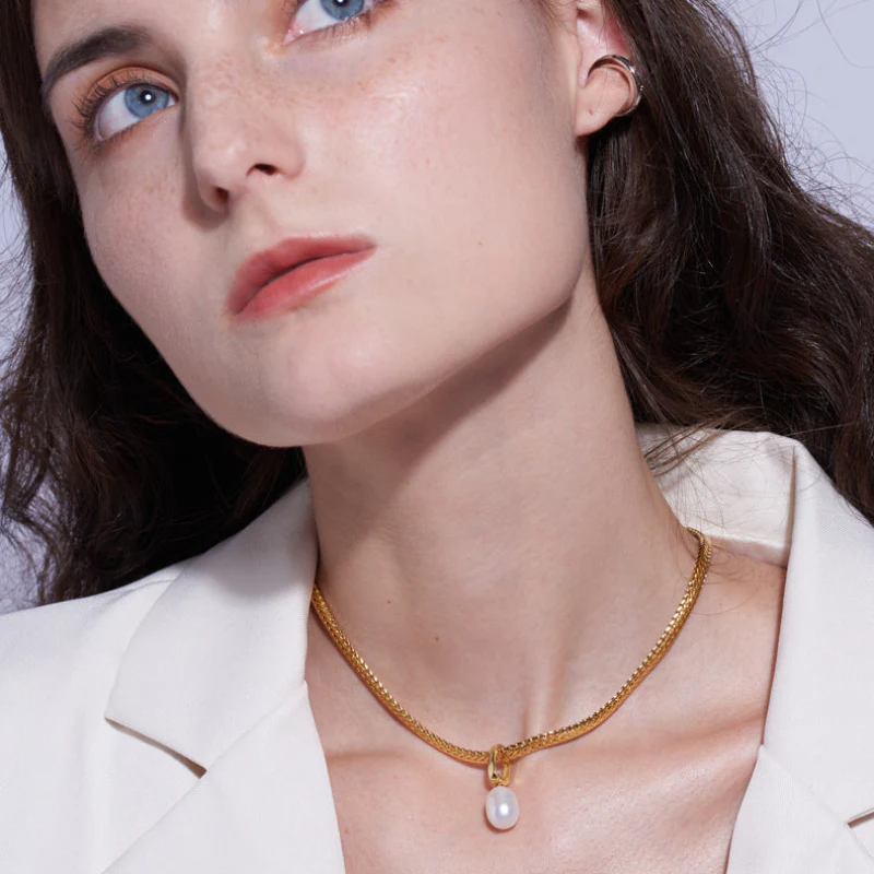 Single Pearl Chunky Chain Necklace