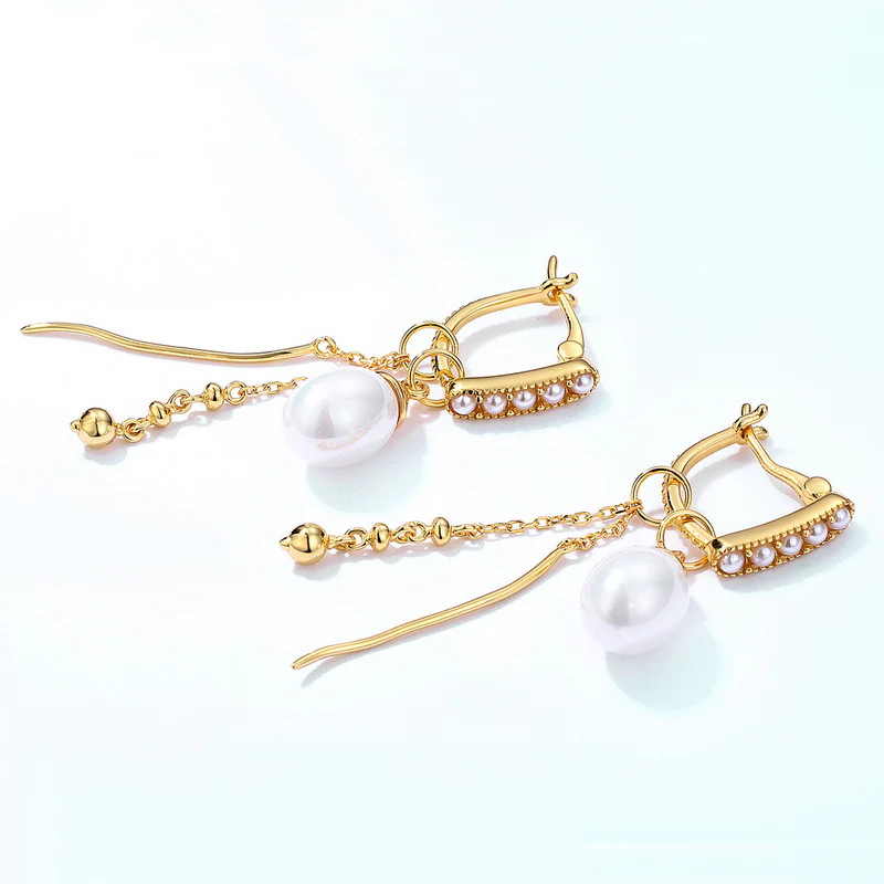 Pea Pod Pearl Earrings