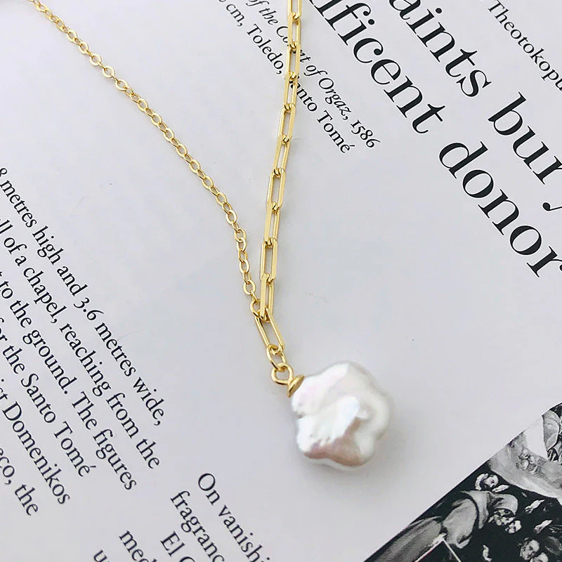 Baroque Pearl Pendant Necklace