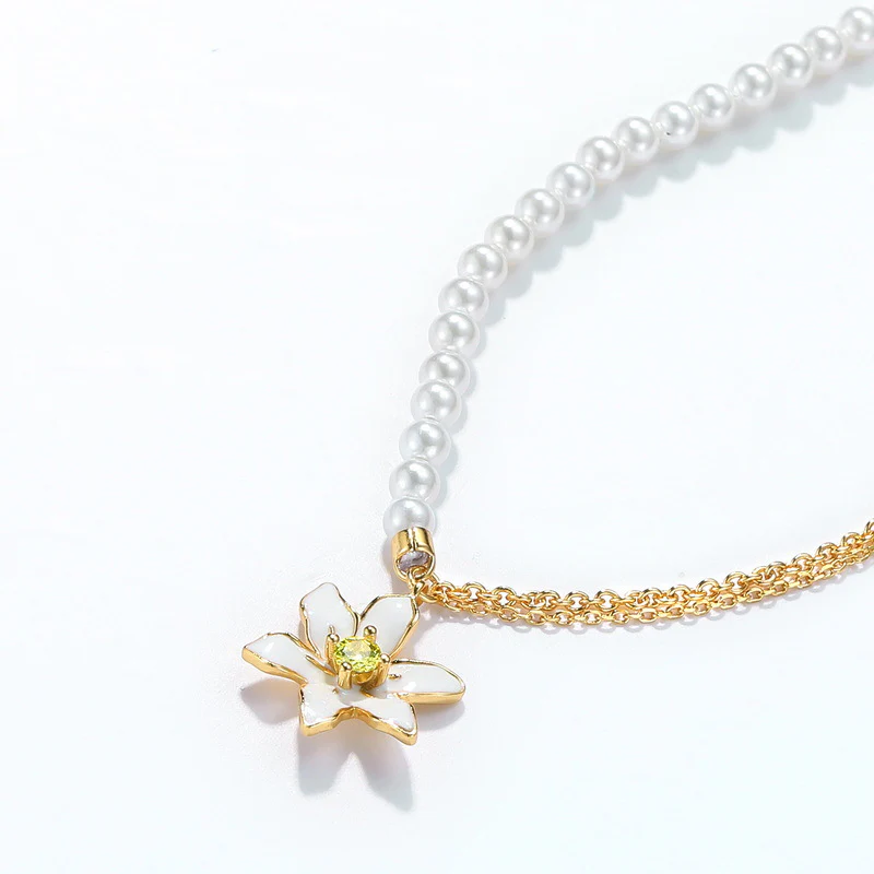Necklace With Flower Pendant