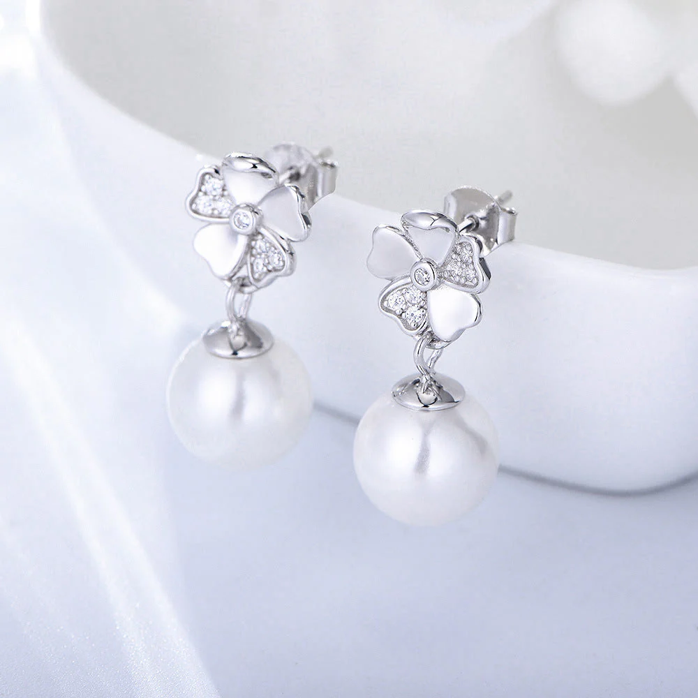 Flower Diamond Pearl Earring Dangly