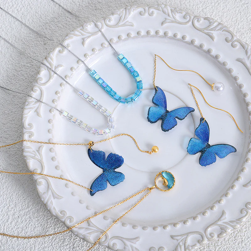 Adjustable Blue Crystal Pearl Drop Y Necklace