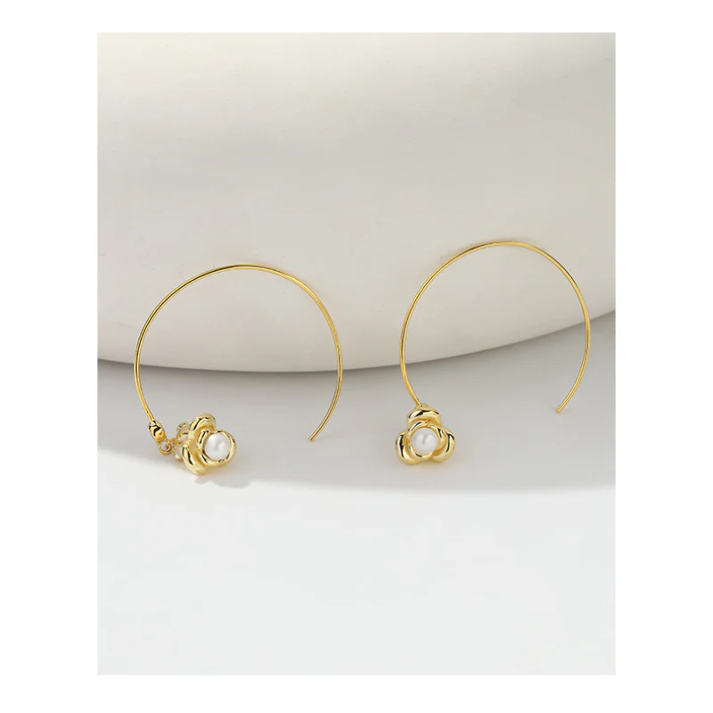 Dangle Floral Pearl Earrings