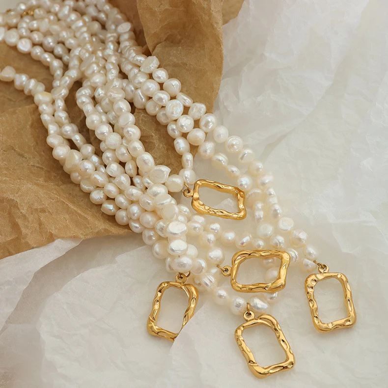 Rectangular Hollow Frame Pendant Freshwater Pearl Necklace