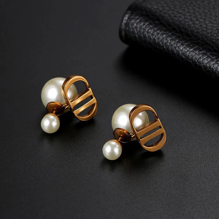 CD Pearl Earrings | Best Replica Jewelry™