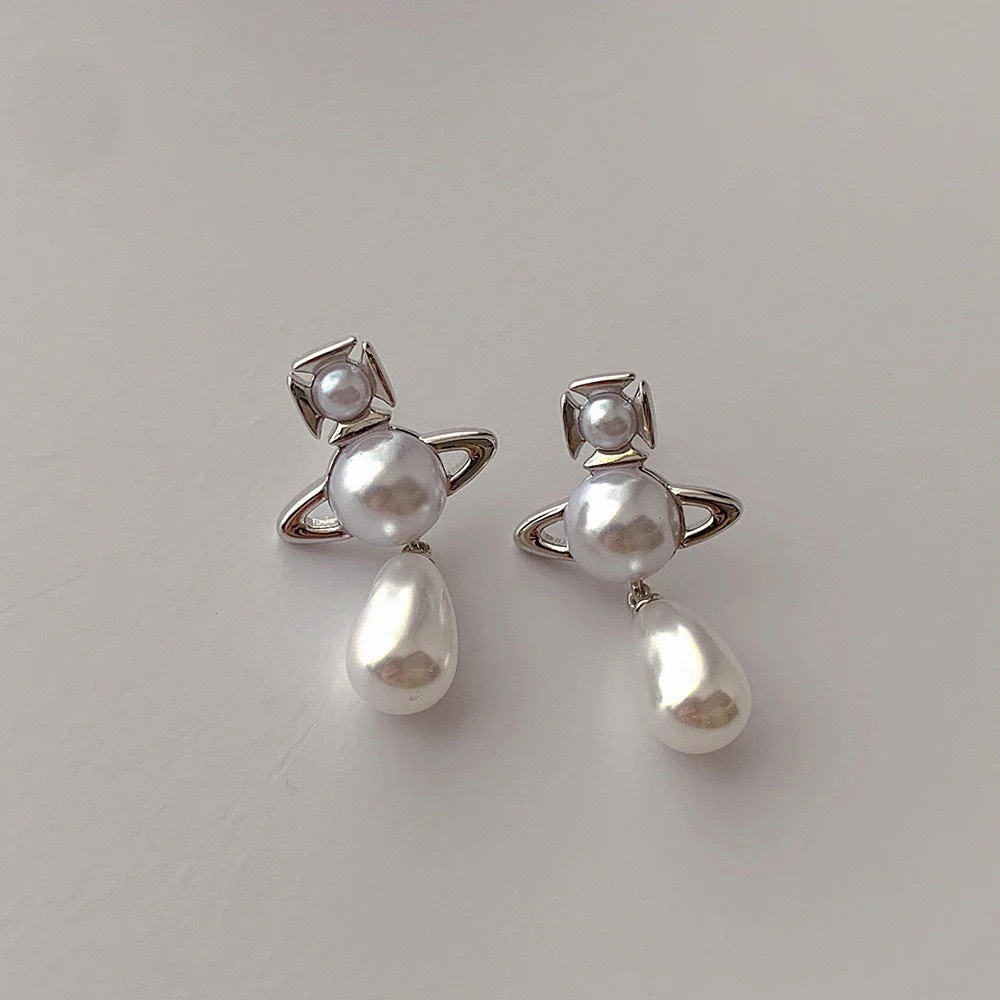 VIVI Teardrop Pearl Saturn Earrings | Best Replica Jewelry™