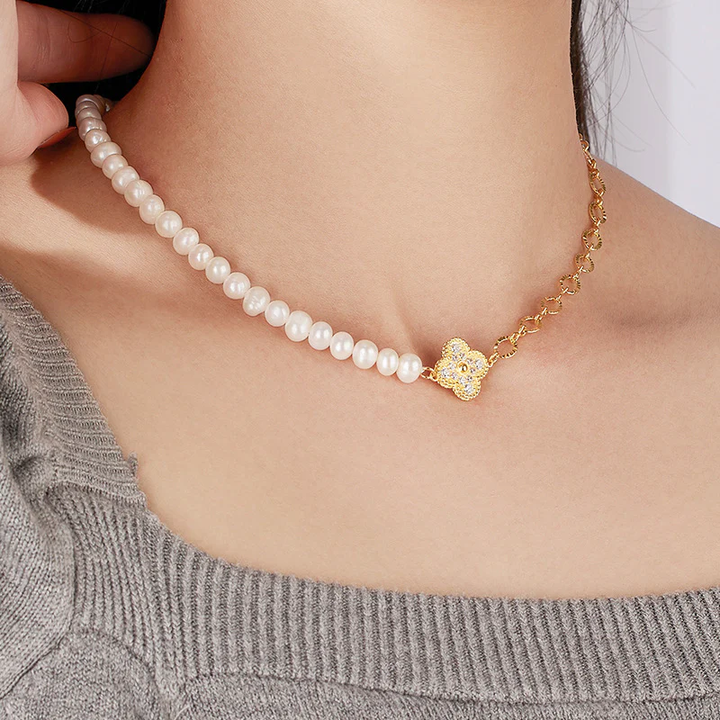 Half Pearl Half Chain Four Leaf Clover Pendant Necklace