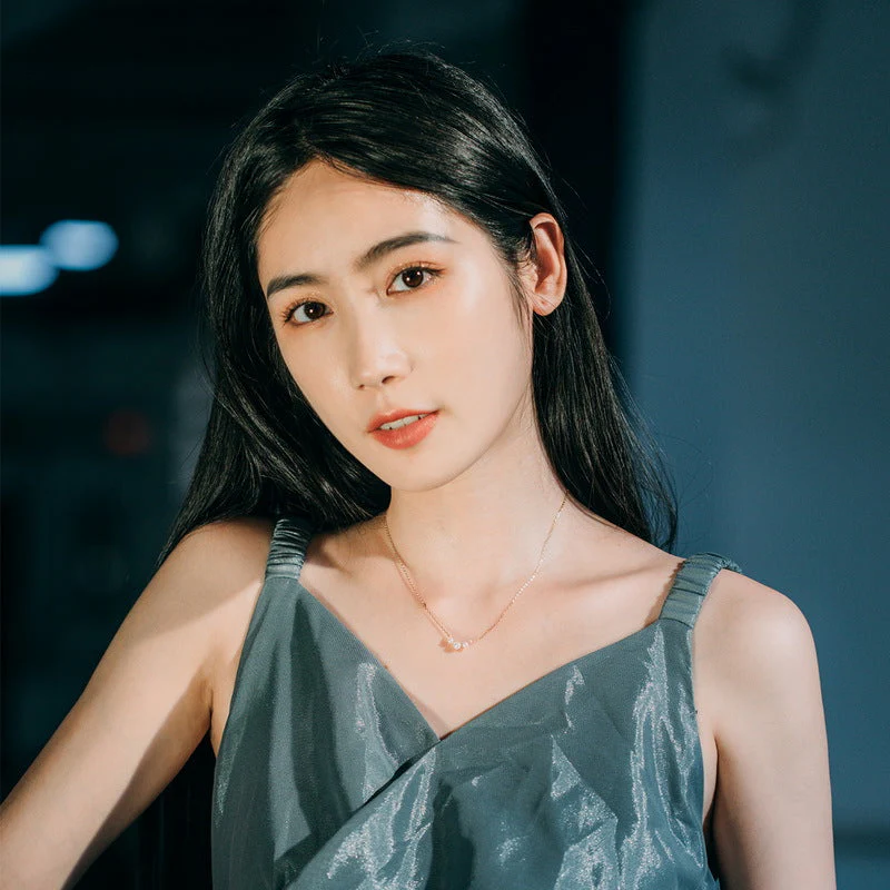 Chic 3 Pearl Pendant Necklace