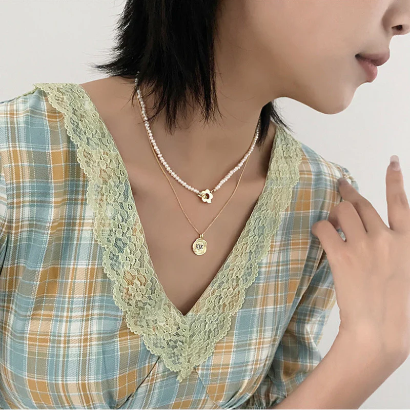 OT Clasp Loop Pendant Pearl Necklace