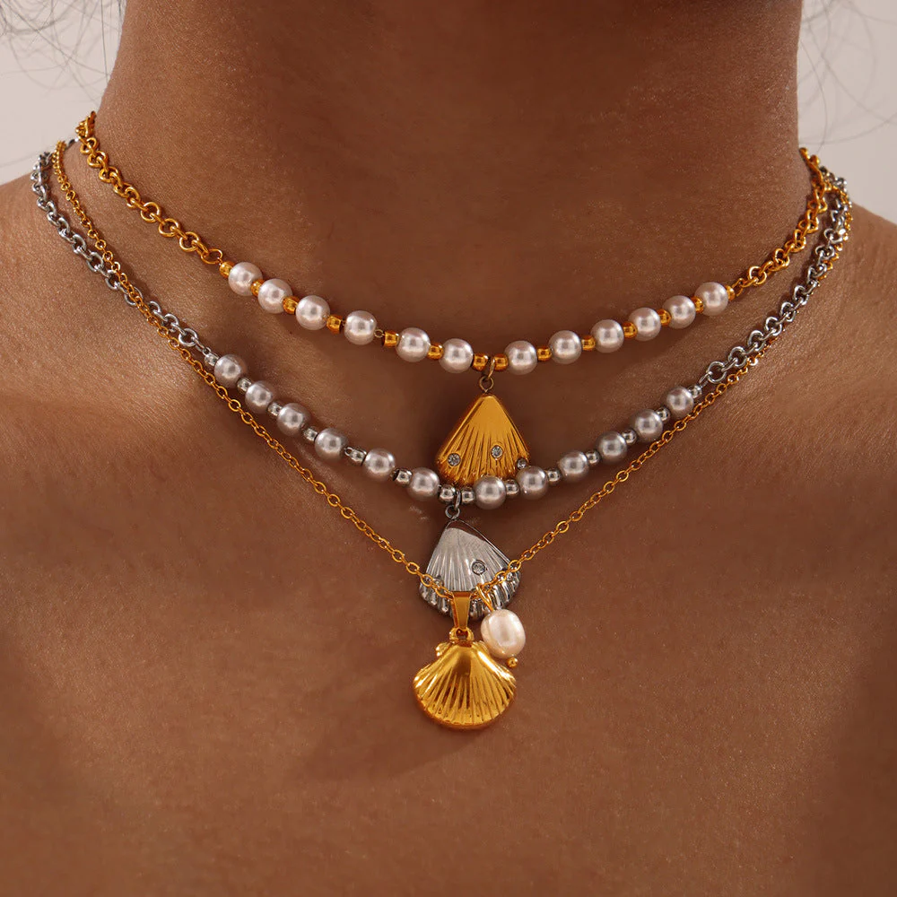 Influencer Statement Shell Pendant Necklace Earrings Set