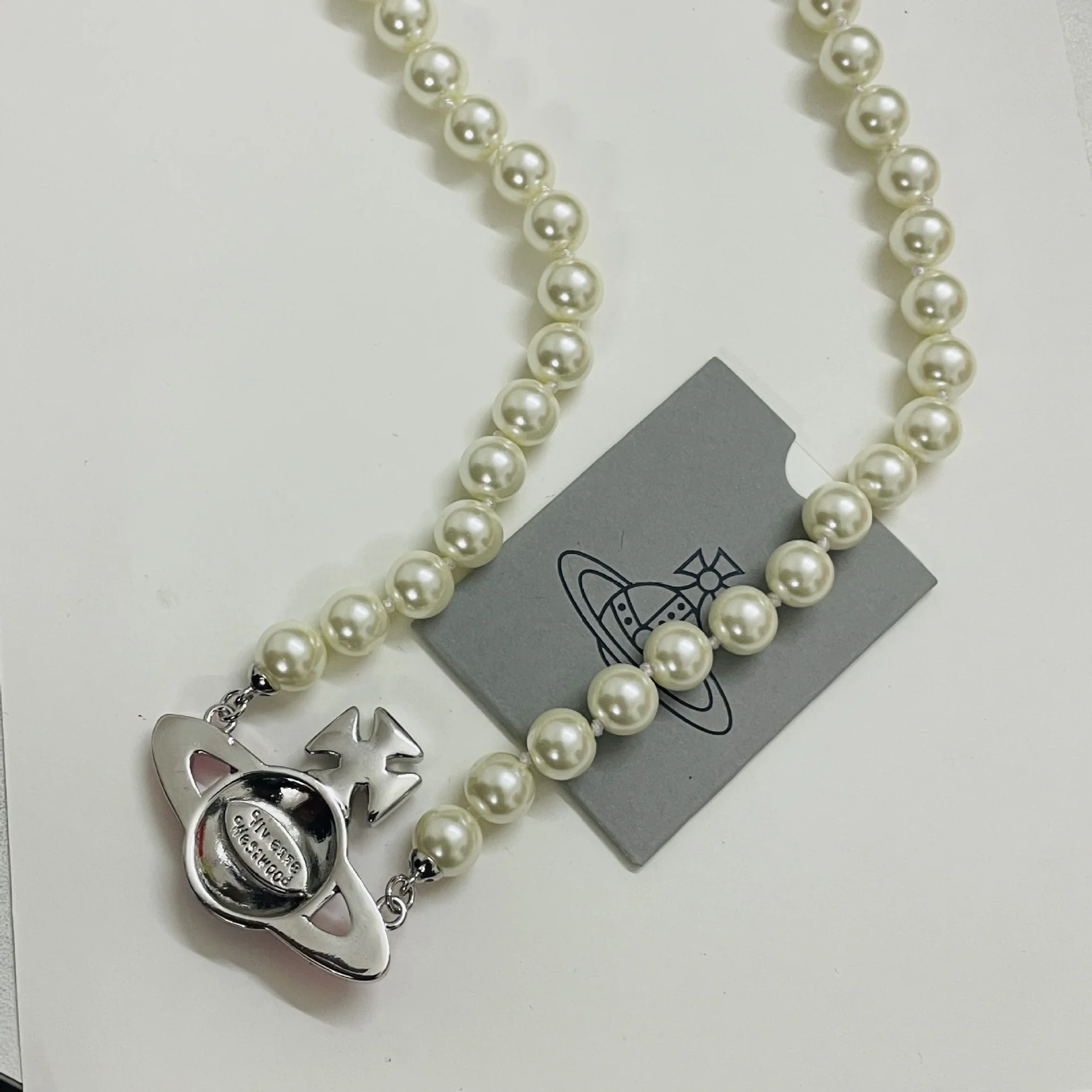 VIVI Pink Flat Saturn Pendant Pearl Necklace | Best Replica Jewelry™