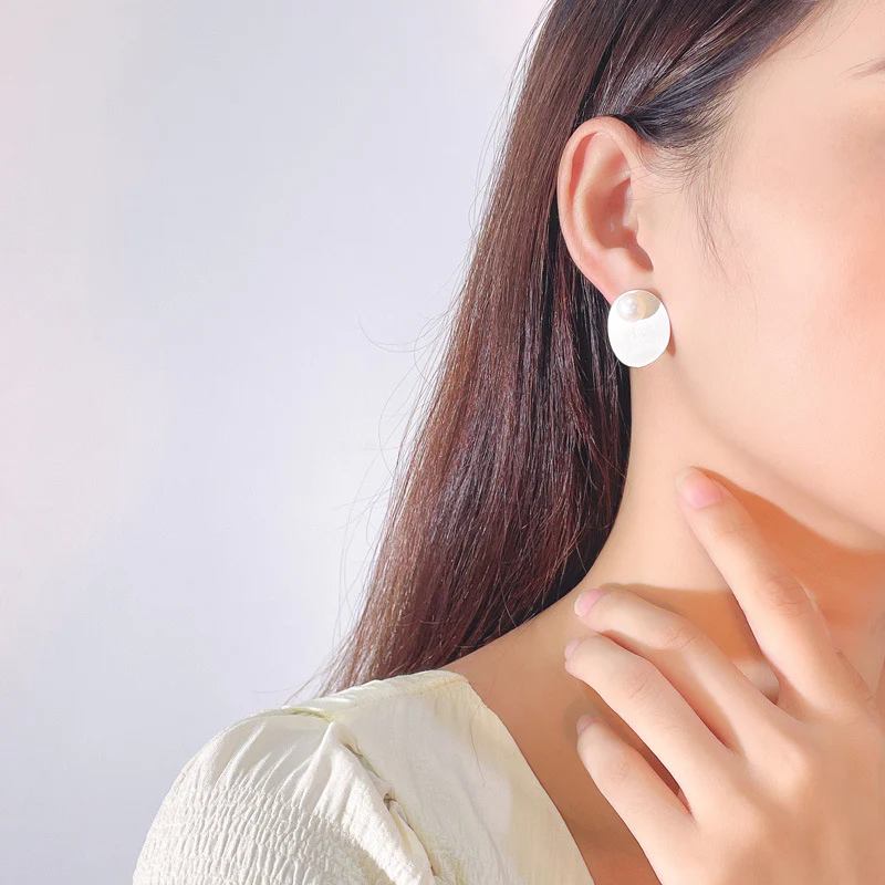 Retro Matt Round Plate Pear Earrings