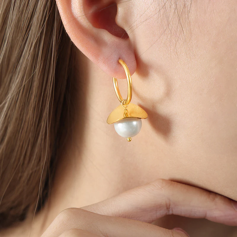 Personality Pearl Drop Earring