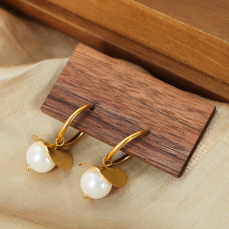 Personality Pearl Drop Earring