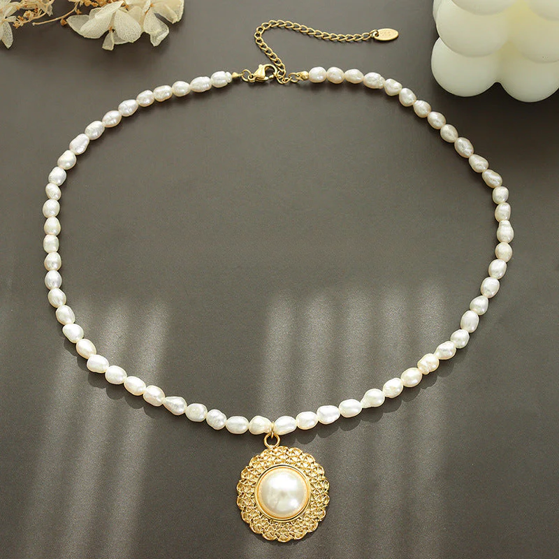 Vintage Bezel Oval Pearl Pendant Necklace