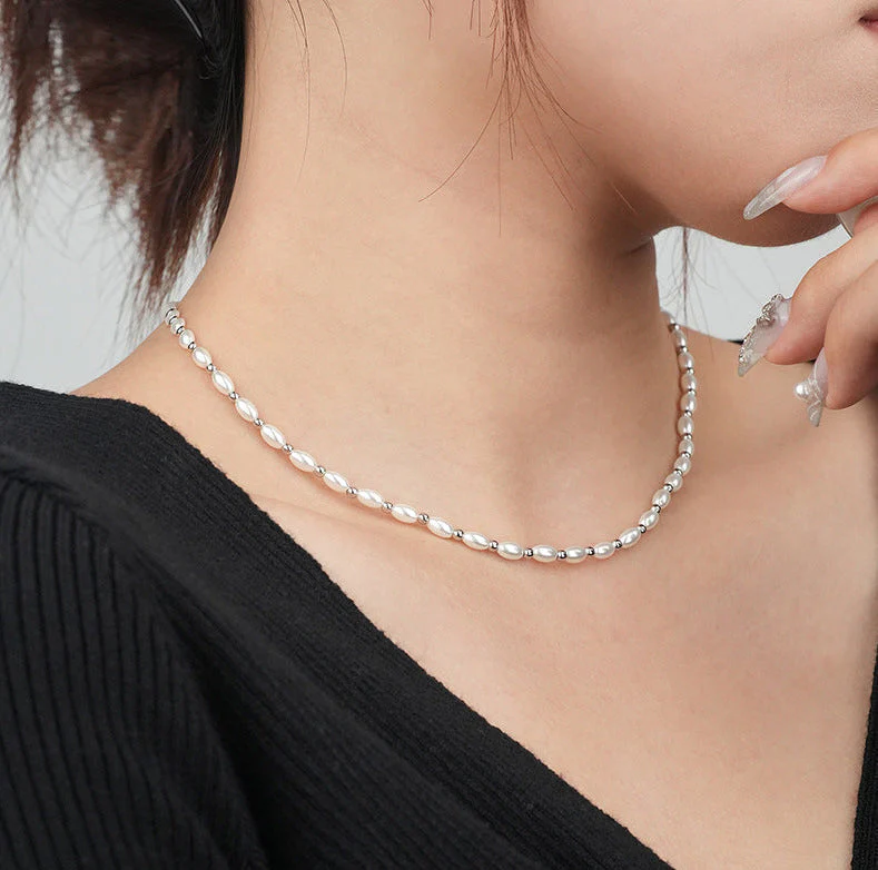 Elegant Olive Bead Pearl Necklace