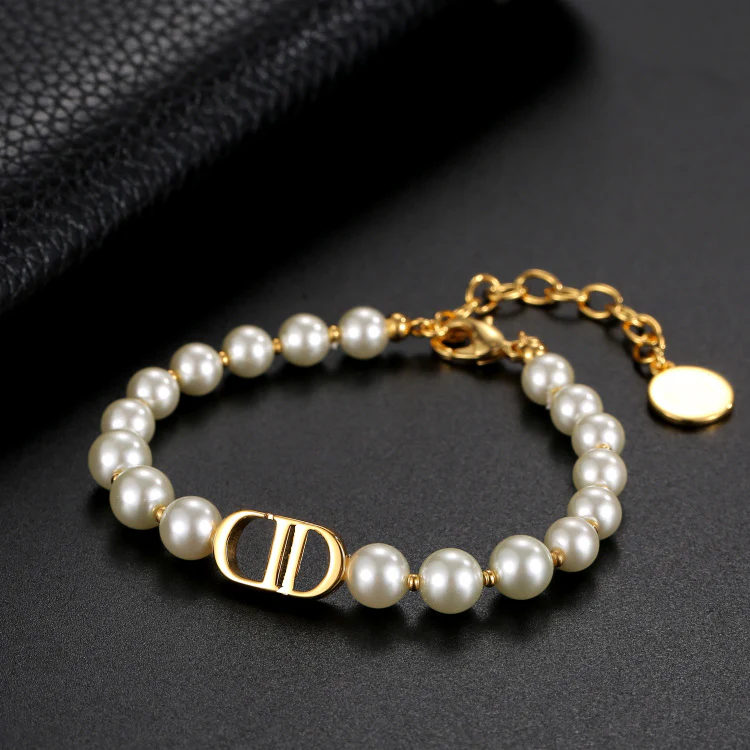 CD Pearl Bracelet | Best Replica Jewelry™