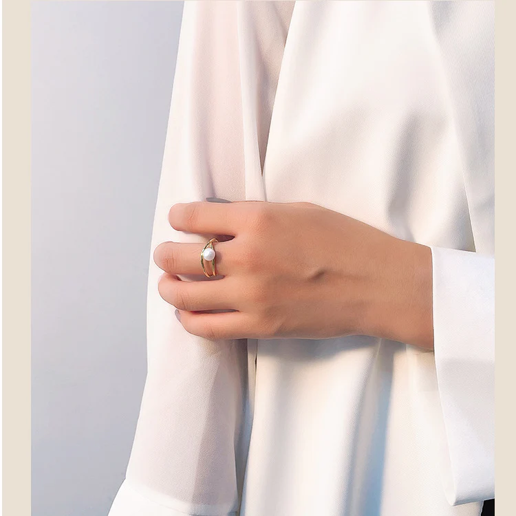 Geometric Lines Infinity Pearl Ring