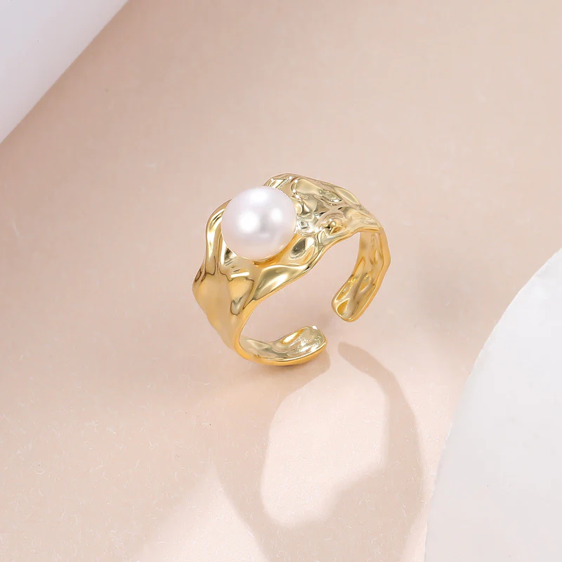 Personality Wide Wrinkled Pearl Ring