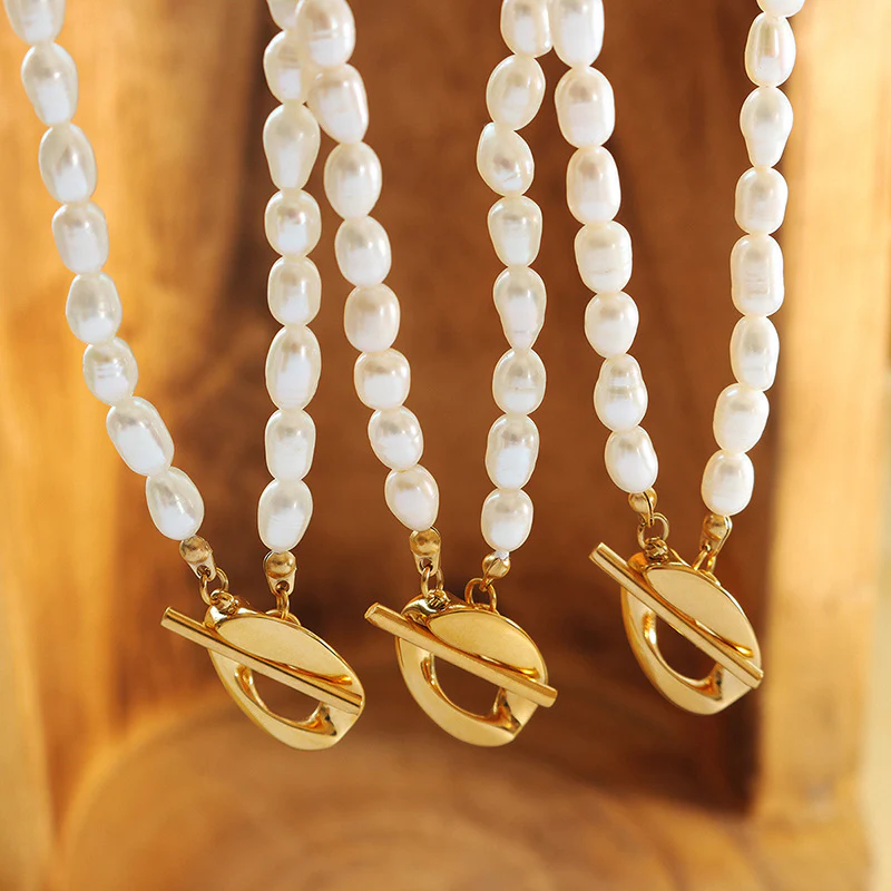 Oval OT Clasp Pendant Freshwater Pearl Necklace