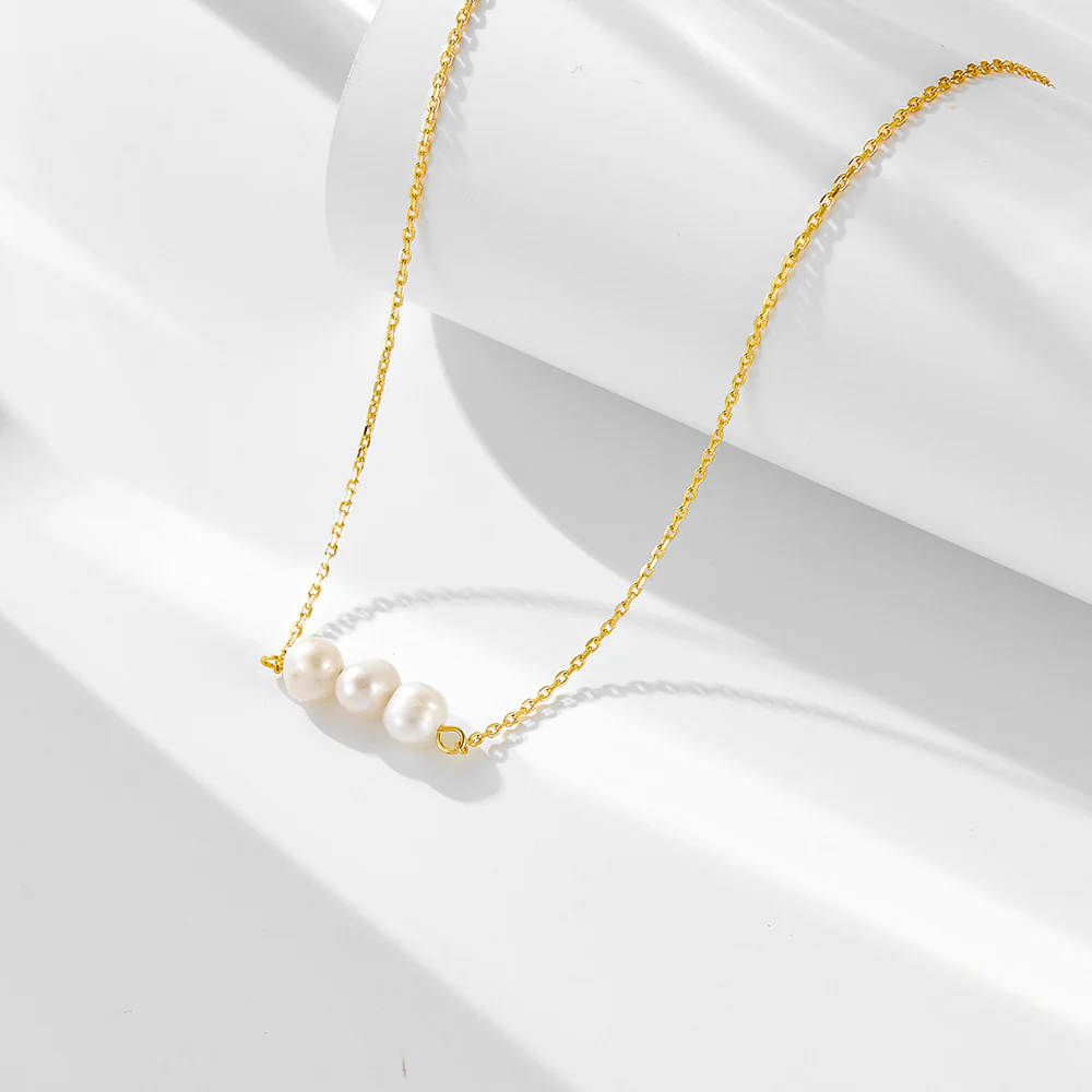 3 Freshwater Pearls Pendant Necklace