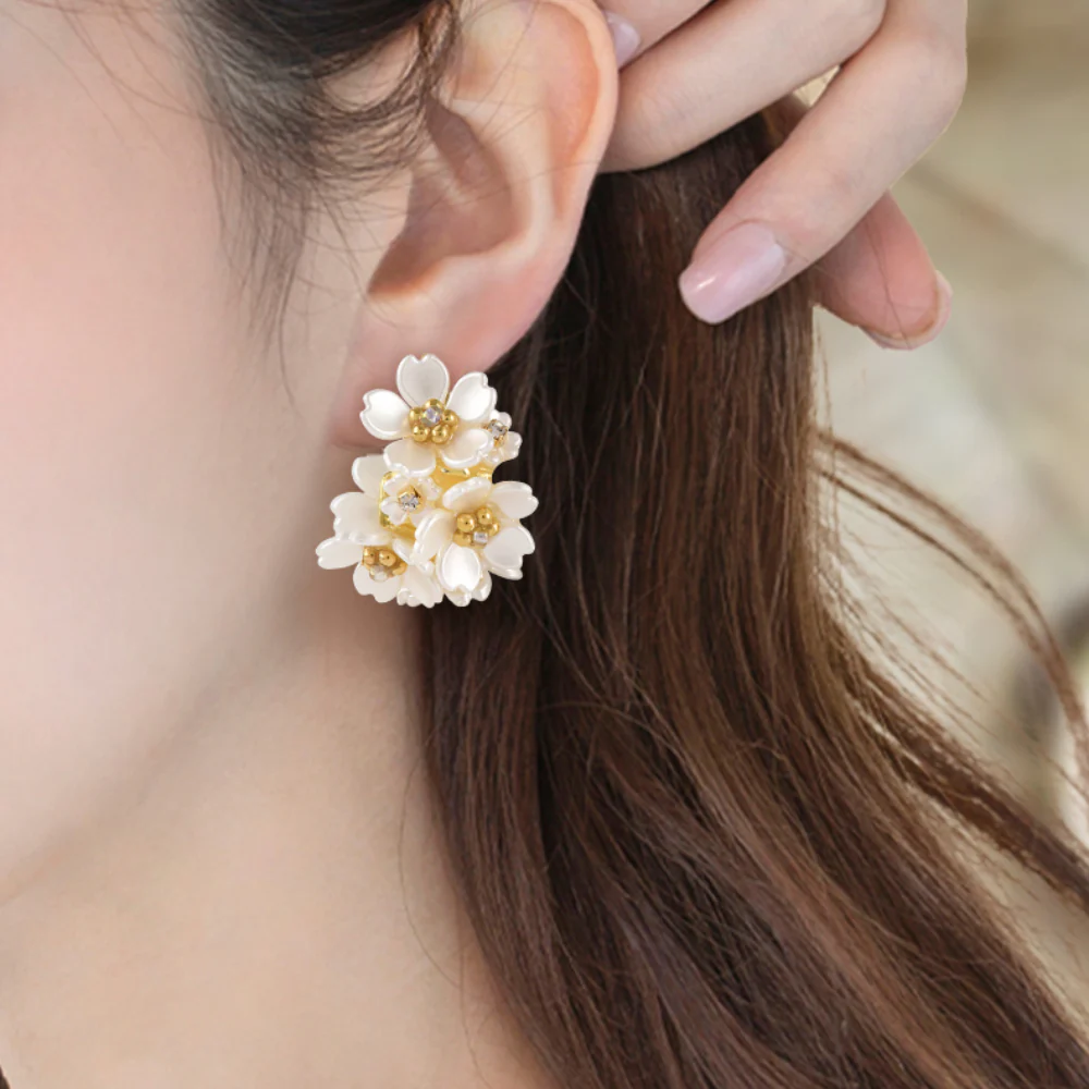 Flower Gold Pearl Earrings