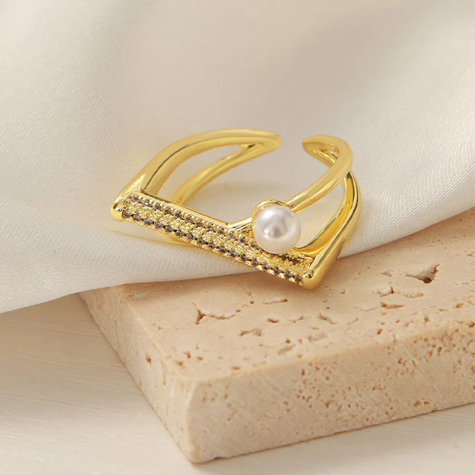 Geometric Open Diamond and Pearl Ring