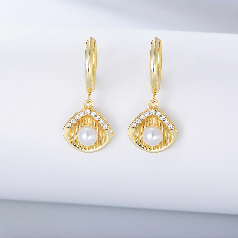Zircon Shell Teardrop Pearl Earrings