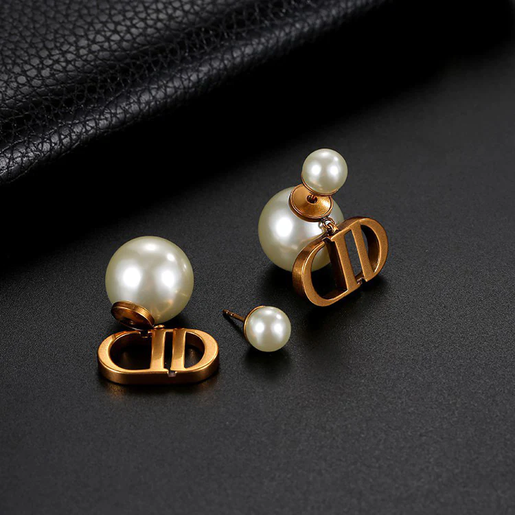 CD Pearl Earrings | Best Replica Jewelry™