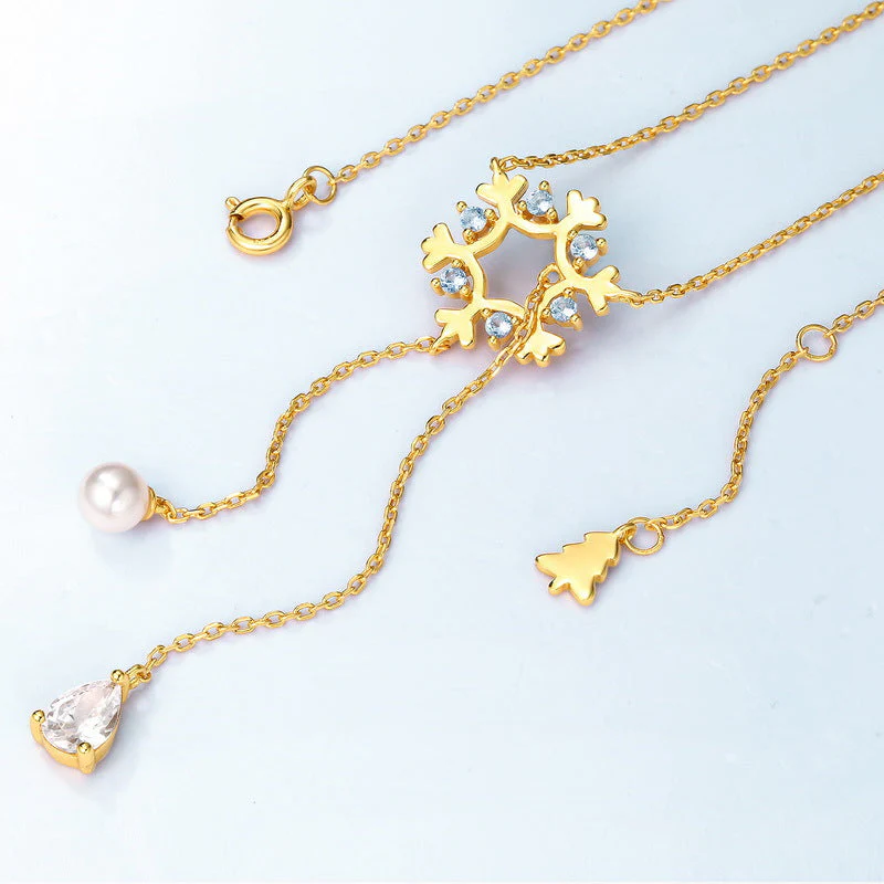 Pearl and Snowflake Pendant Necklace