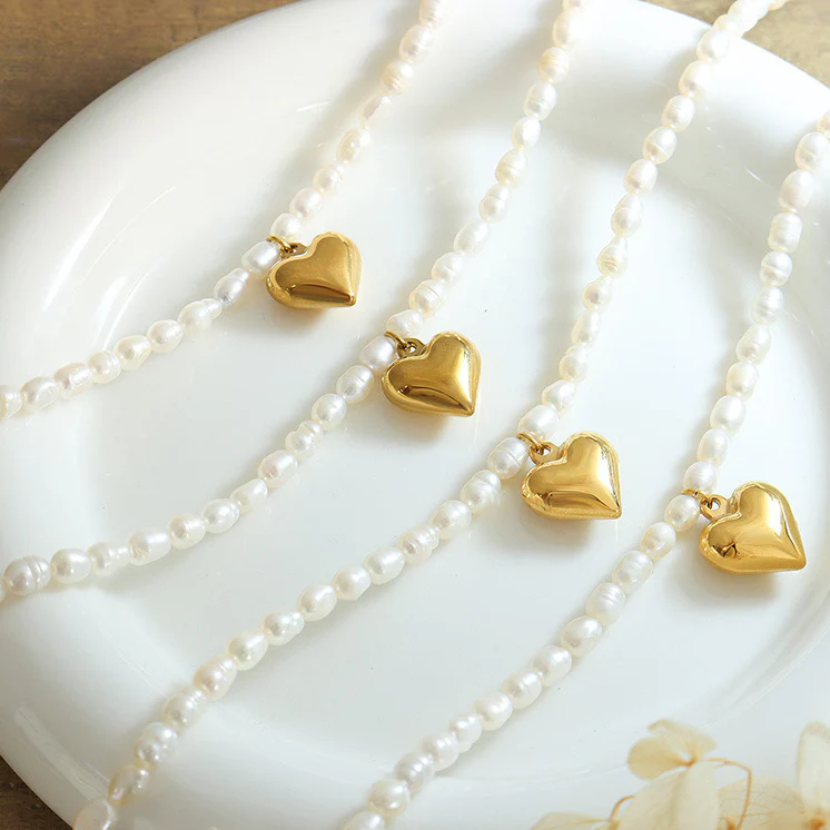 Gold Heart Pendant Necklace