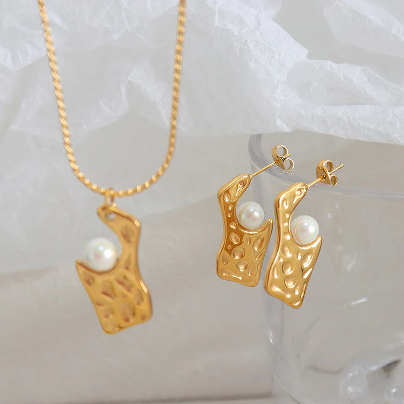 Geometric Irregular Debossed Pearl Inlay Pendant Necklace and Earring Set