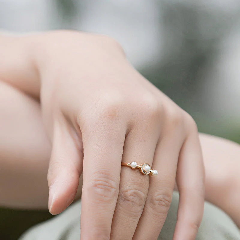 Zircon Diamond and Pearl Ring