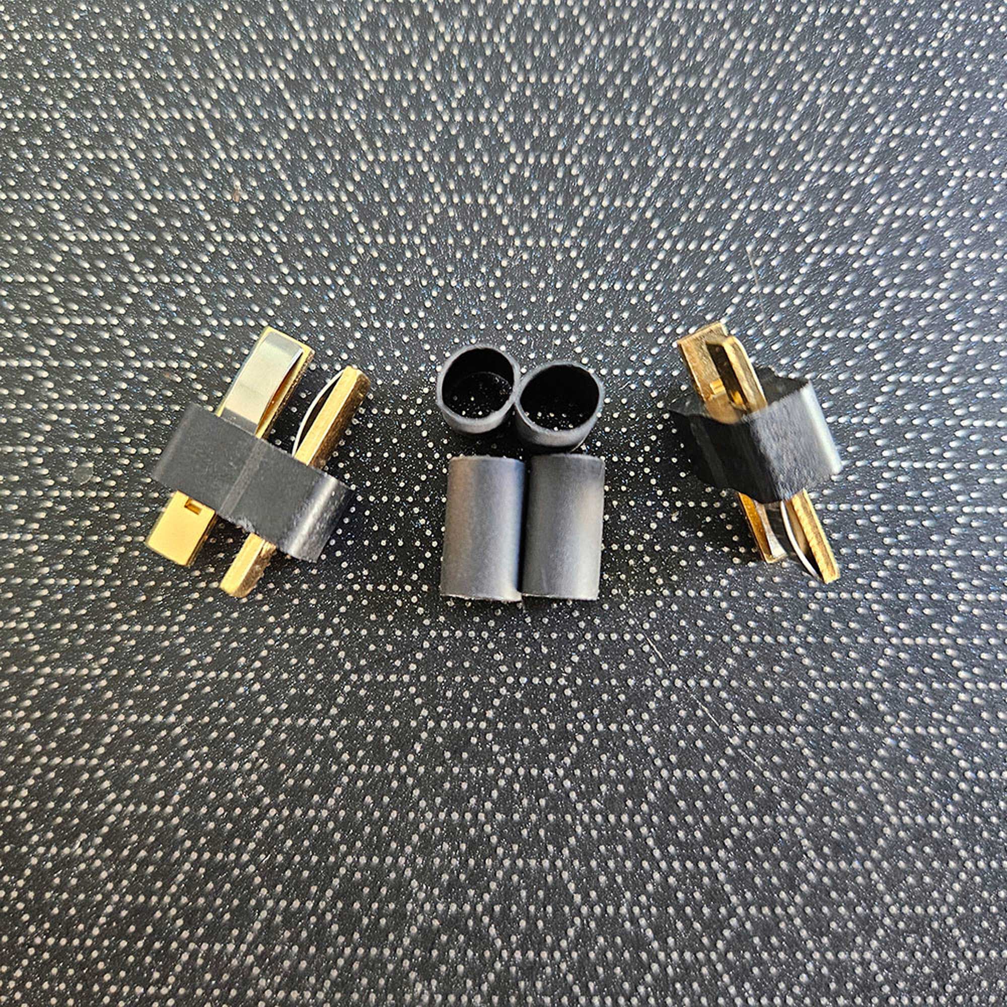 W. S. Deans Company Ultra Plug® HB Male 2 Pack  3/16” Shrink Tubing for use with 12-16 Gauge Wire