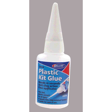 Deluxe Materials Plastic Kit Glue, 20ml