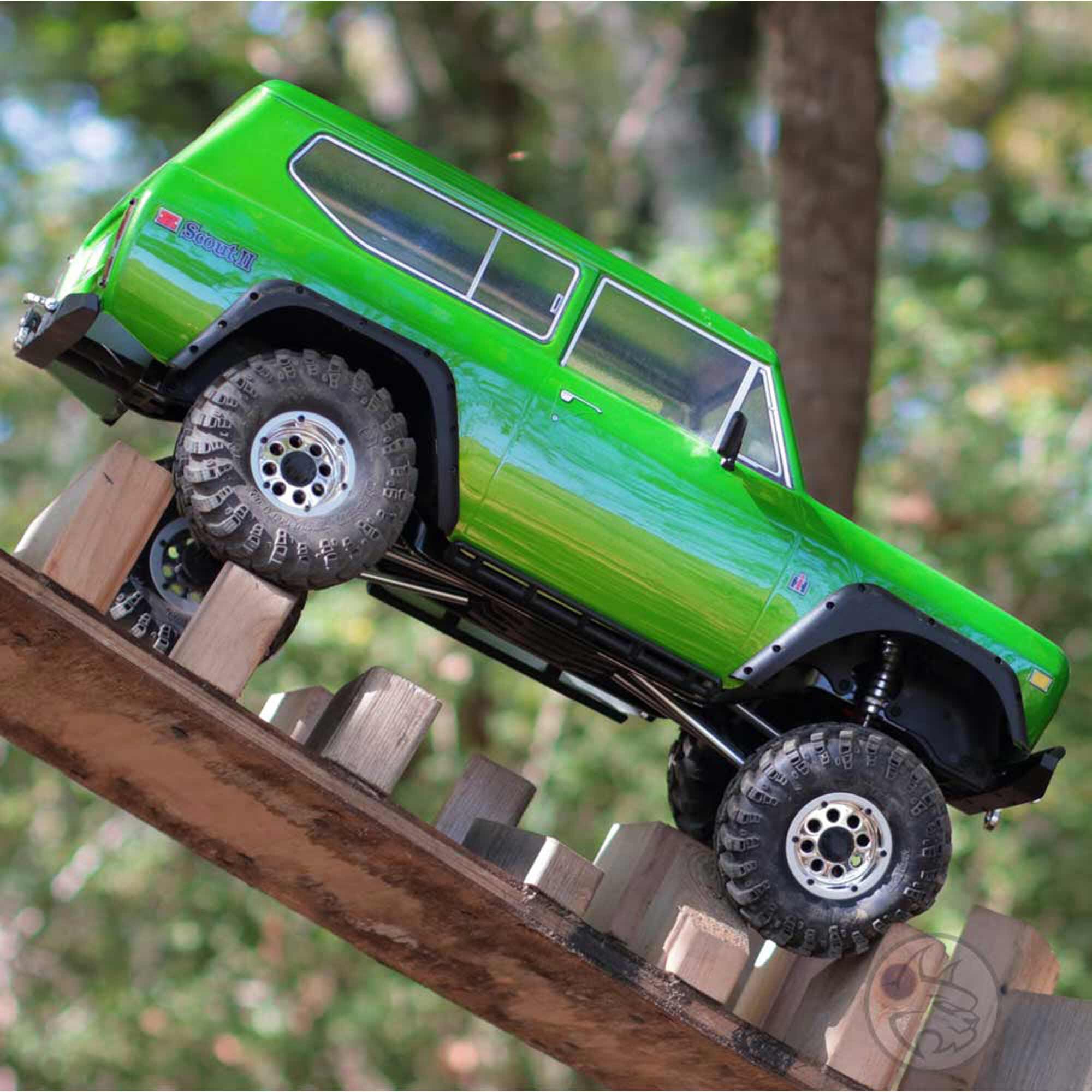 Redcat Racing 1/10 Gen8 V2 International Harvester Scout II Brushed 4X4 Crawler RTR, Green