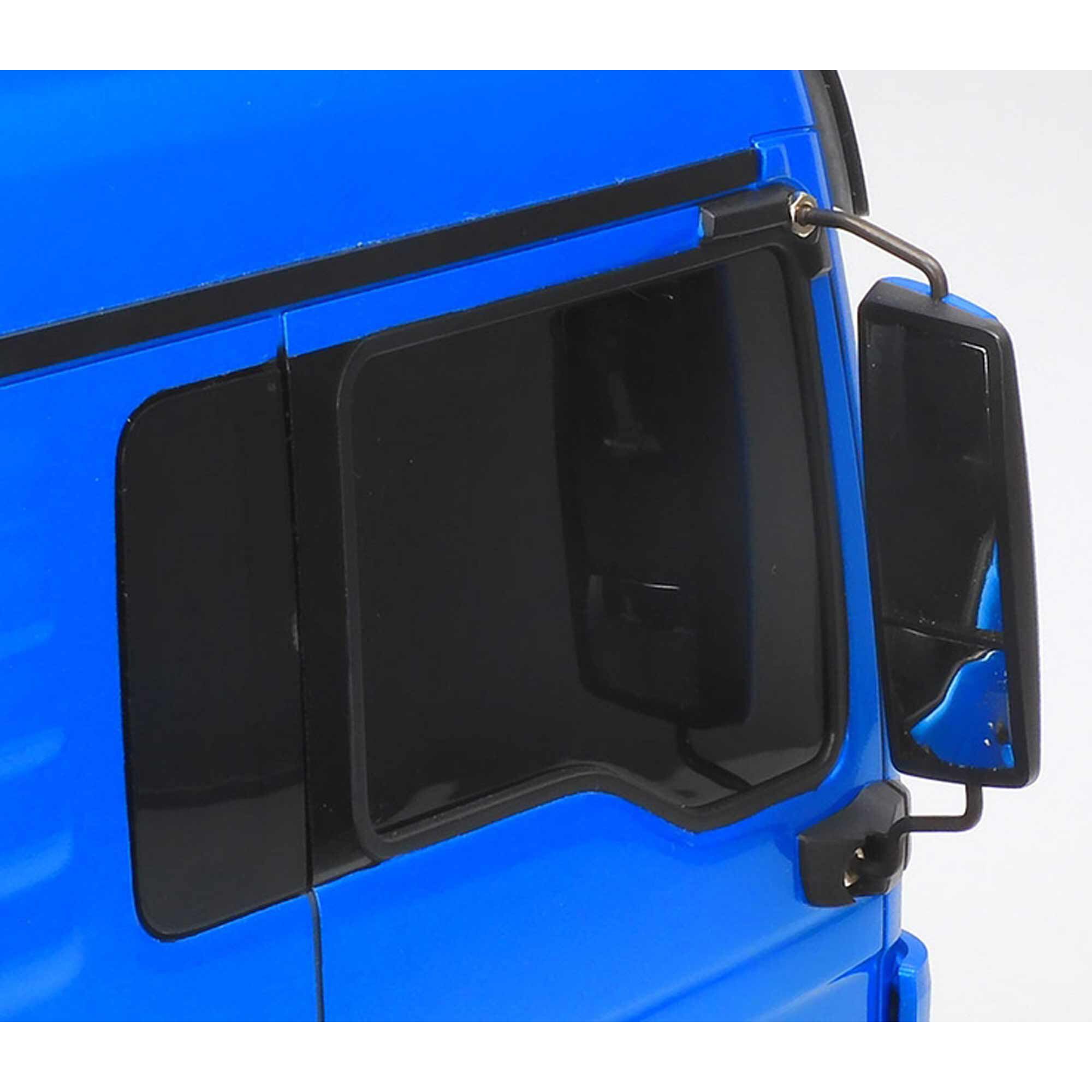 Tamiya 1/14 Man TGX 26.540 10X8 XLX Kit, Light Metallic Blue