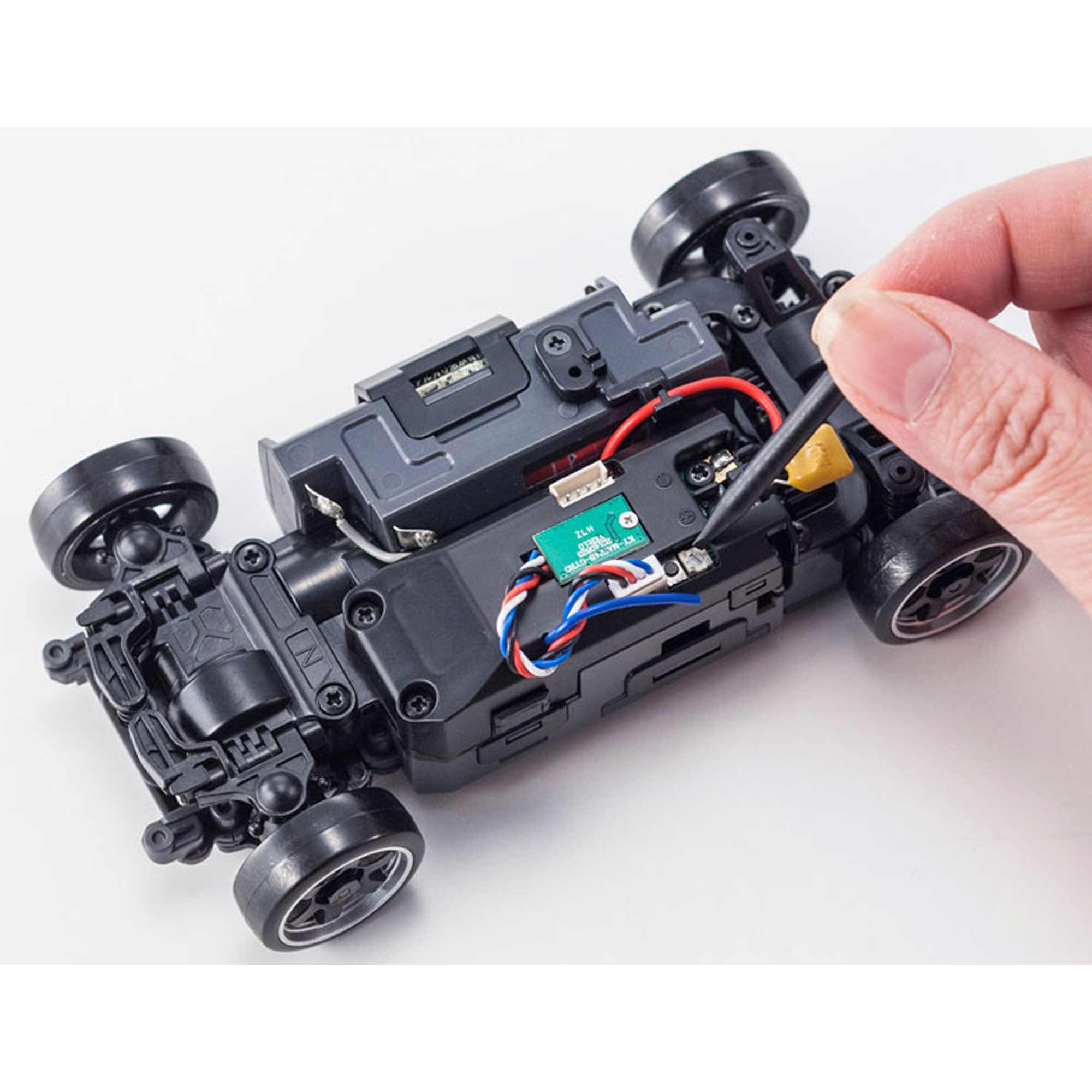 Kyosho 1/28 Subaru Inpreza 22B-STi MINI-Z AWD RTR, White