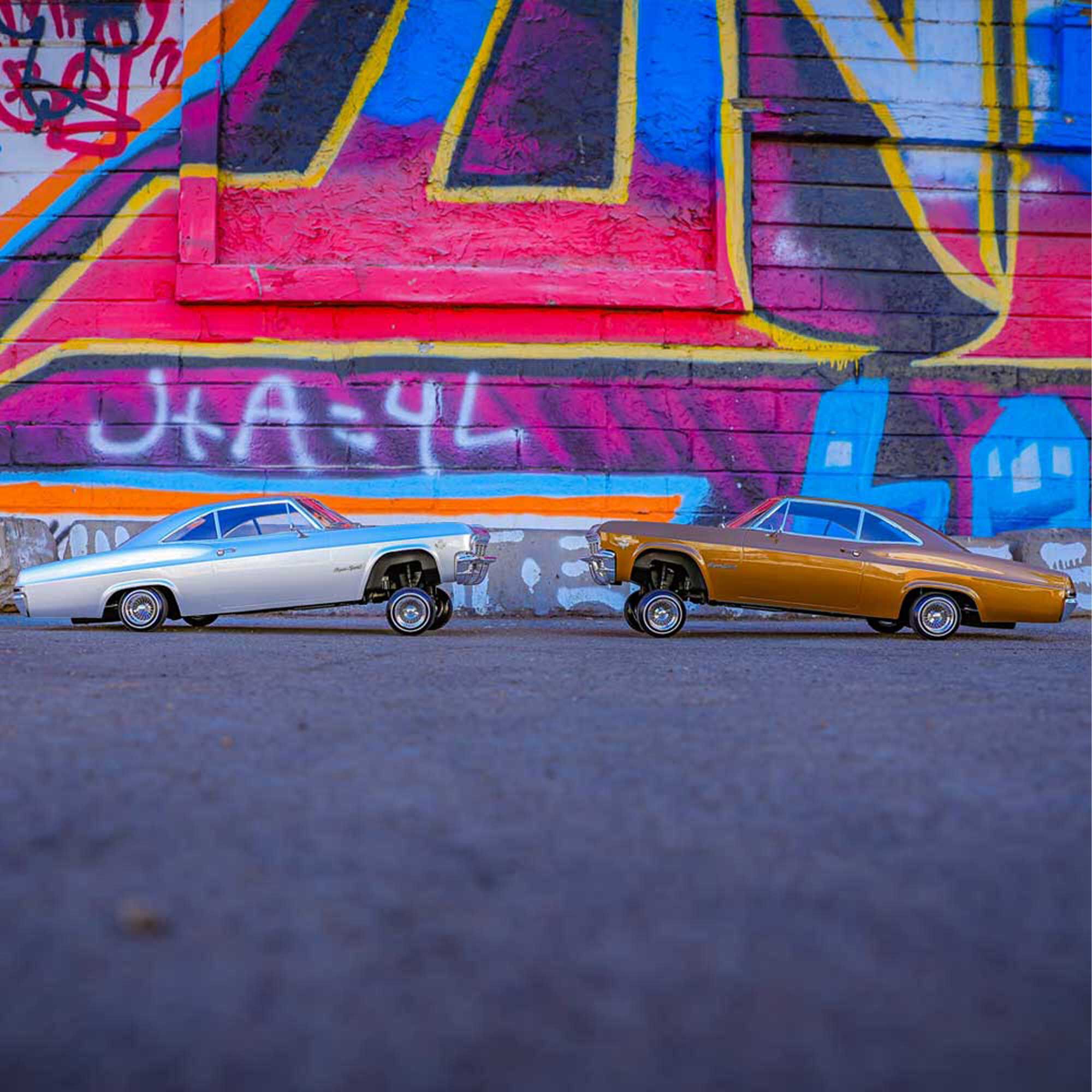 Redcat Racing 1/10 SixtyFive Chevy Impala SS 2WD Hopping Lowrider RTR, Silver