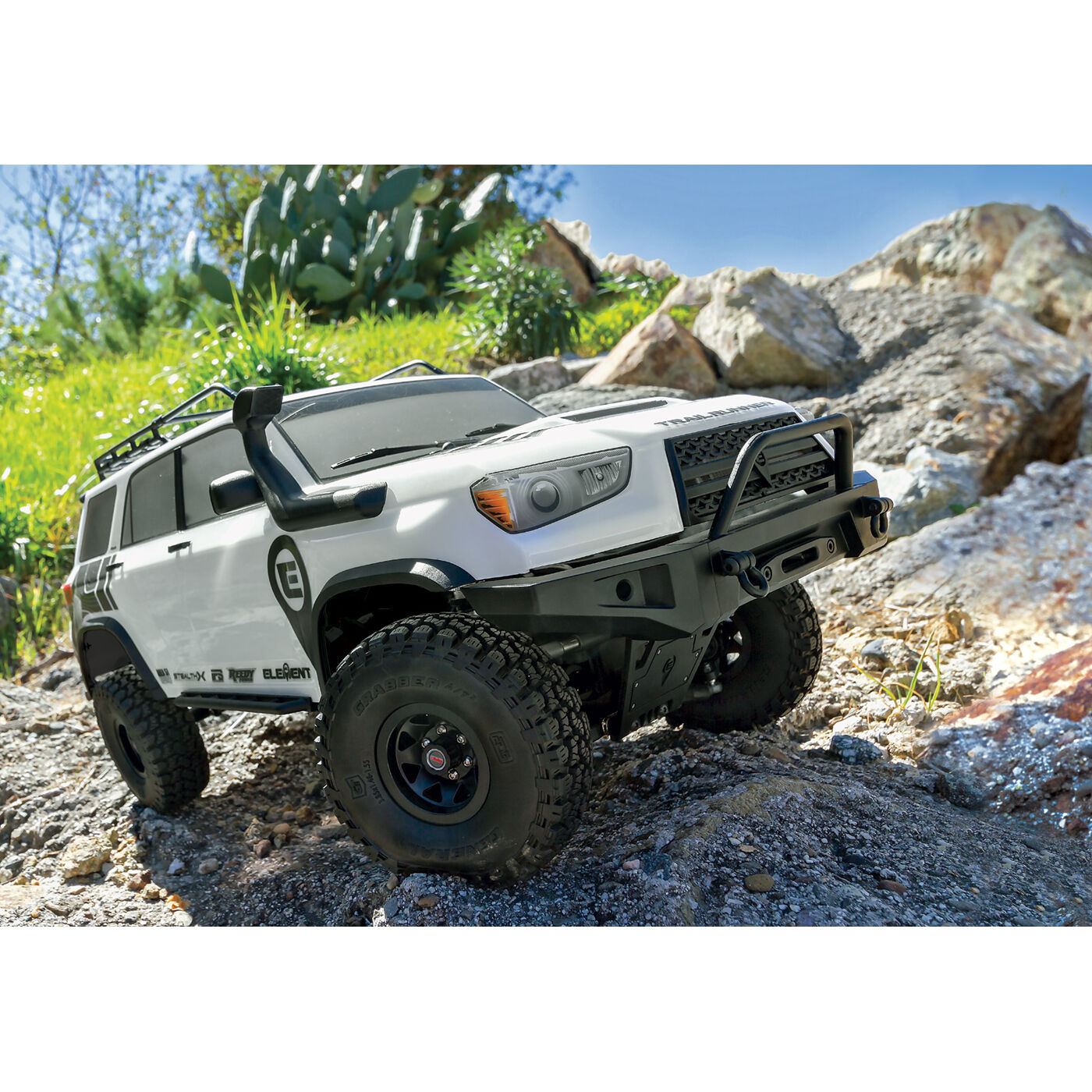 Team Associated 1/10 Enduro Trail Truck, Trailrunner 4X4 RTR, White, LiPo Combo