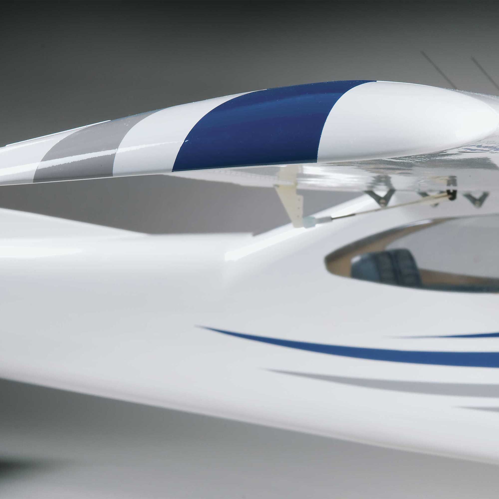 Top Flite Cessna 182 Skylane .60-.91 GP/EP ARF, 81"