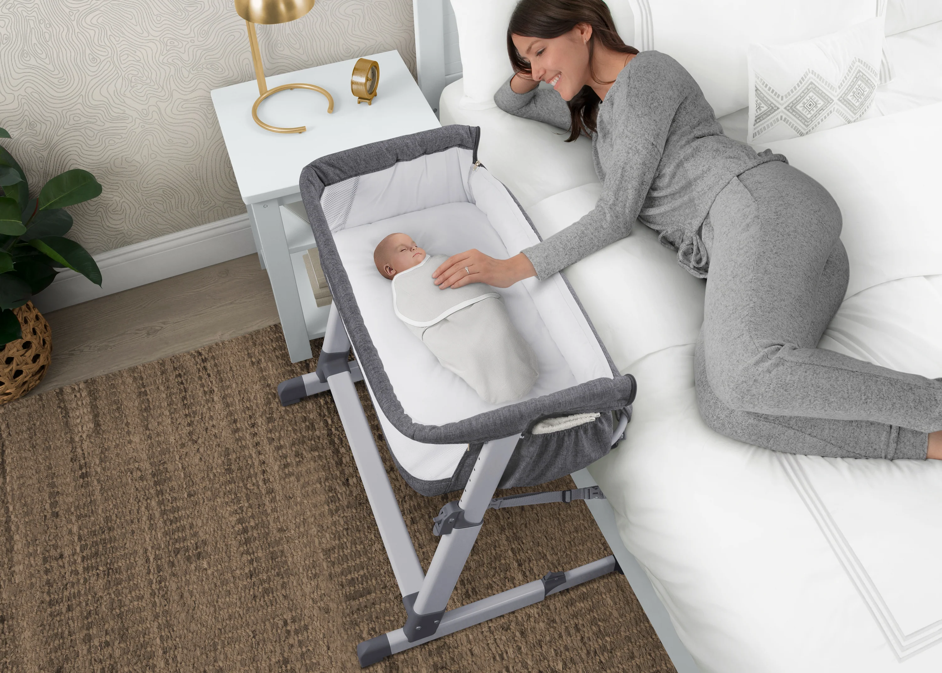 2025 Dream Bedside Baby Bassinet