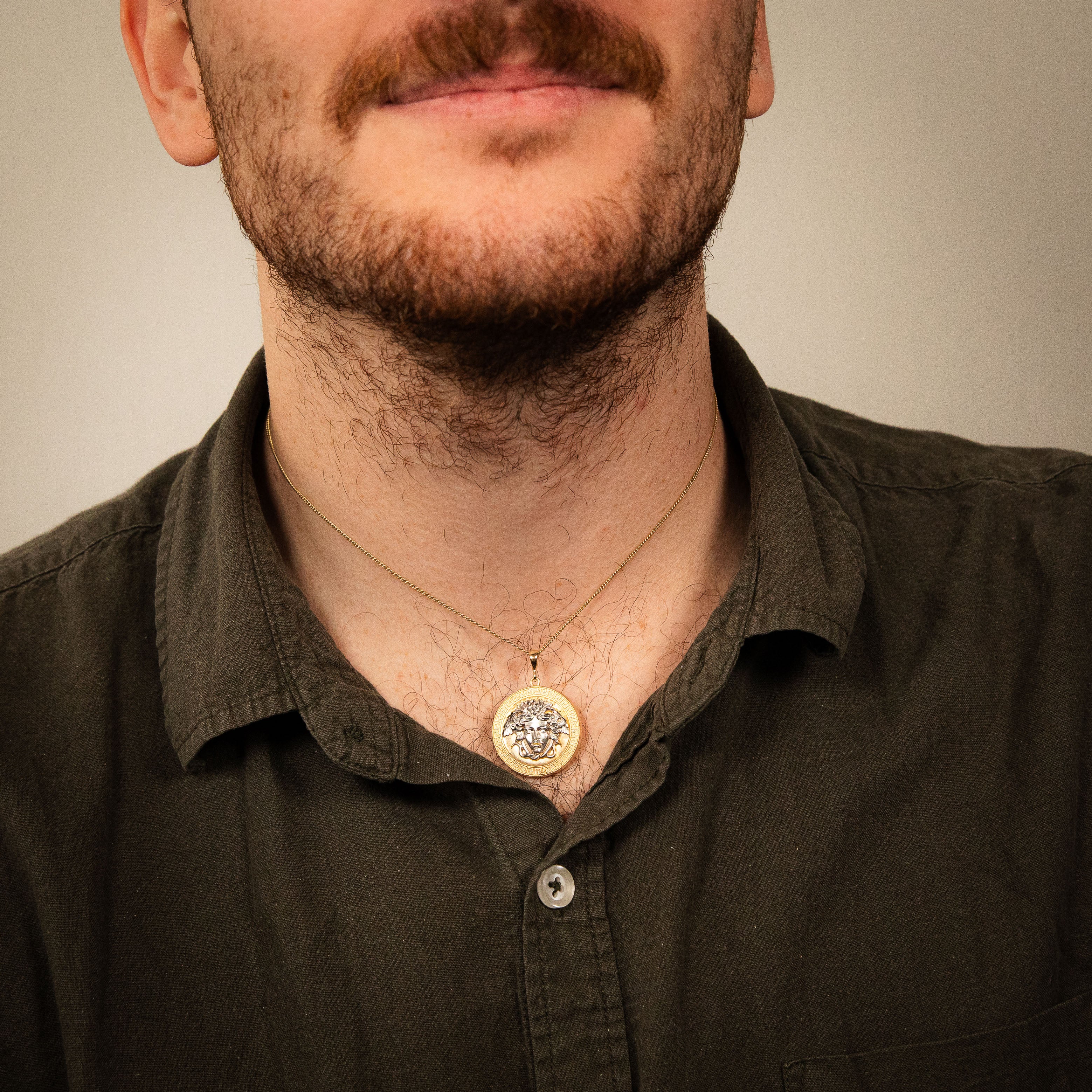 9ct Yellow & White Gold Medusa Greek Key Round Diamond Cut Pendant