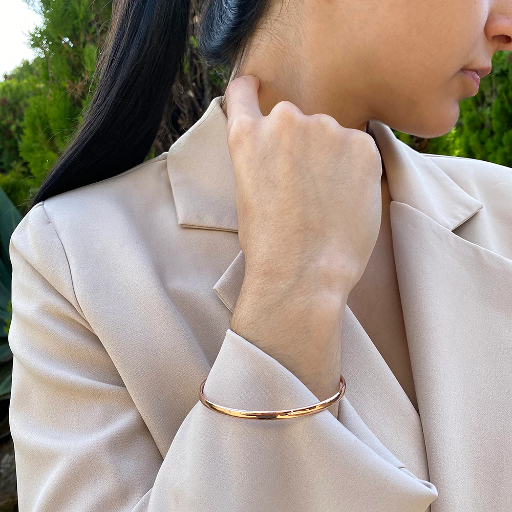 9ct Rose Gold Hollow Twist Bangle