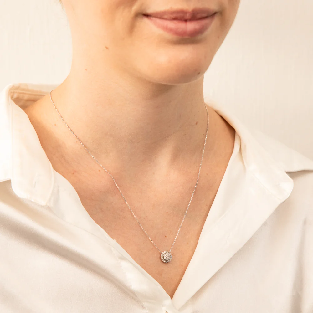 Luminesce Lab Grown 1/4 Carat Diamond Circle Pendant 10ct Gold